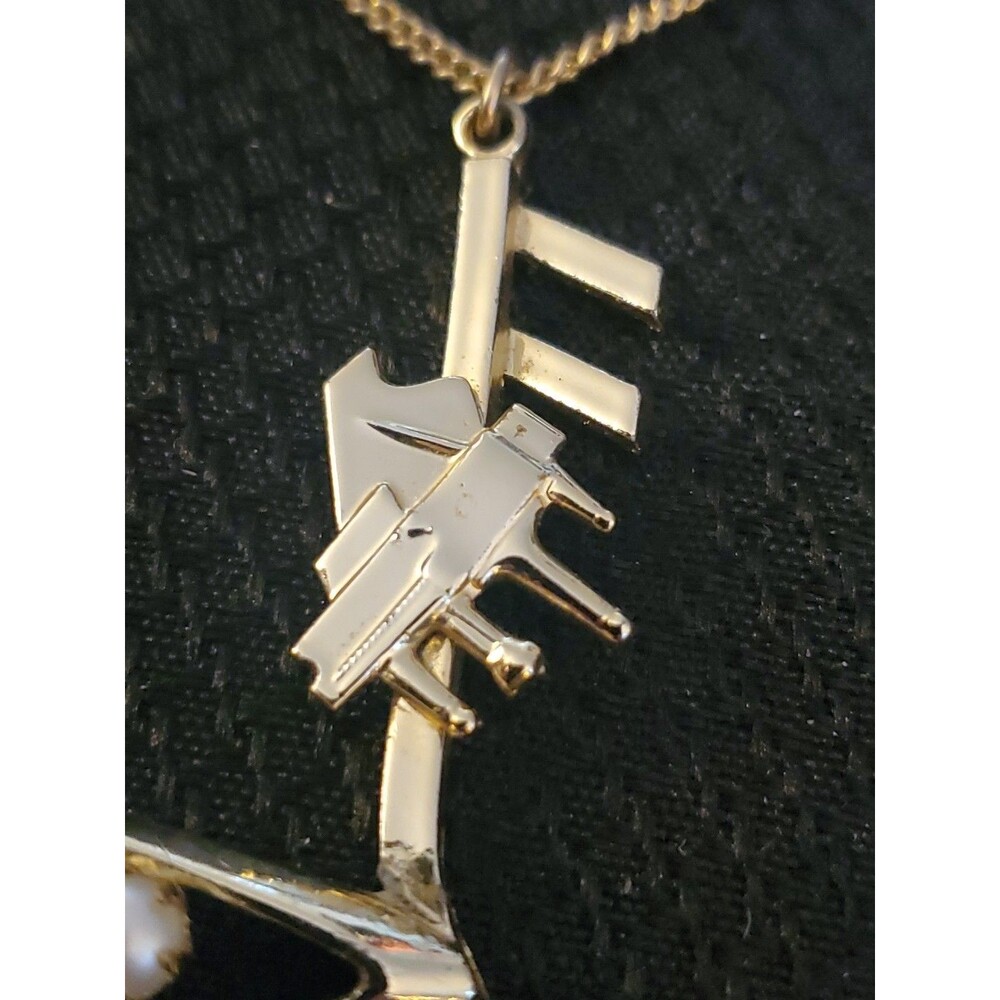 Vtg Mamselle Signed Musical Brooch W/ Faux Pearl Gold Tone Note Grand Piano 18" - Picture 3 of 8
